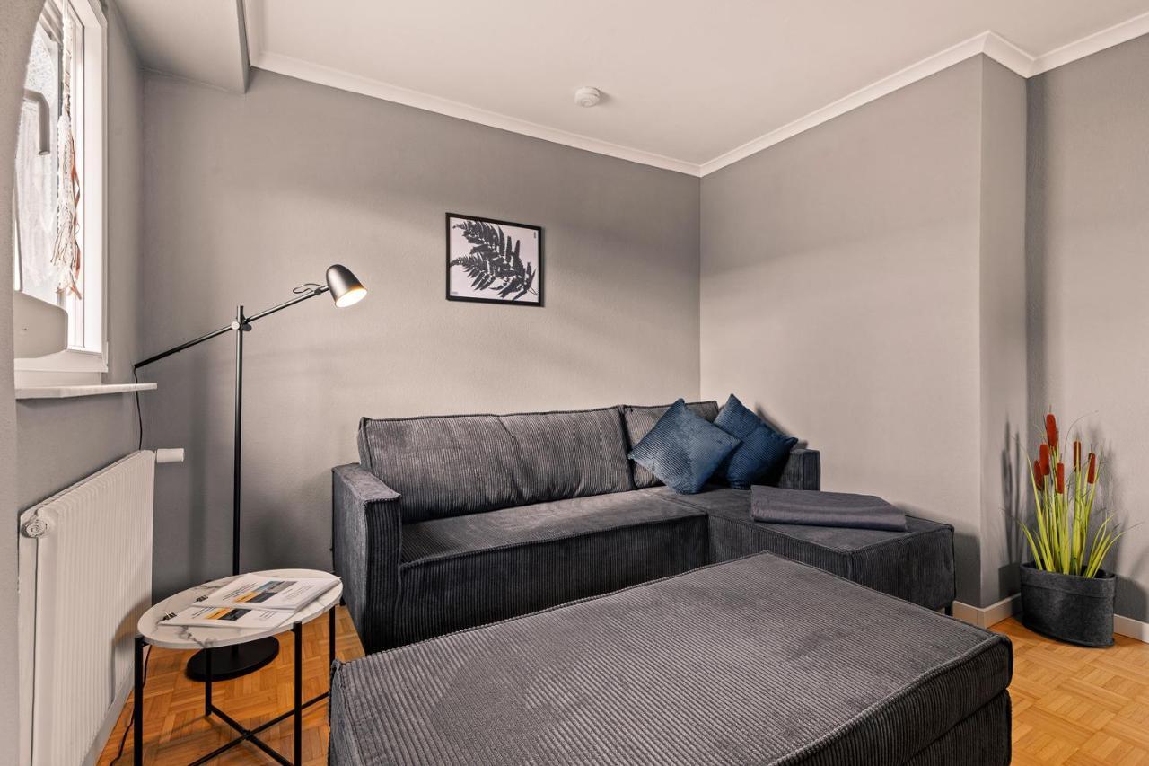 Apartment Fuer Bis Zu 6 Personen Mit Terrasse Und Klima フリードリヒスハーフェン エクステリア 写真