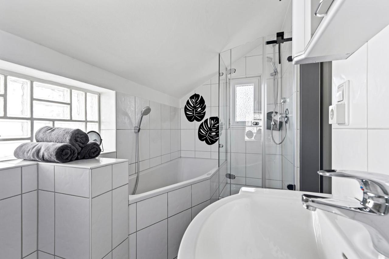 Apartment Fuer Bis Zu 6 Personen Mit Terrasse Und Klima フリードリヒスハーフェン エクステリア 写真